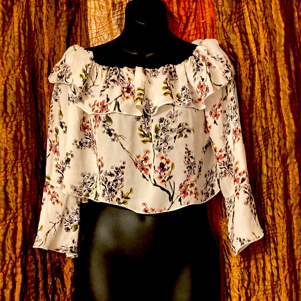 Stone Cold Fox 100% silk off the shoulder floral top